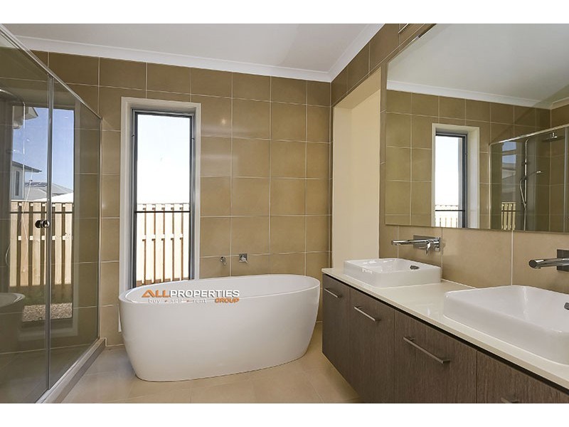 86 Finch Parade, Rochedale QLD 4123