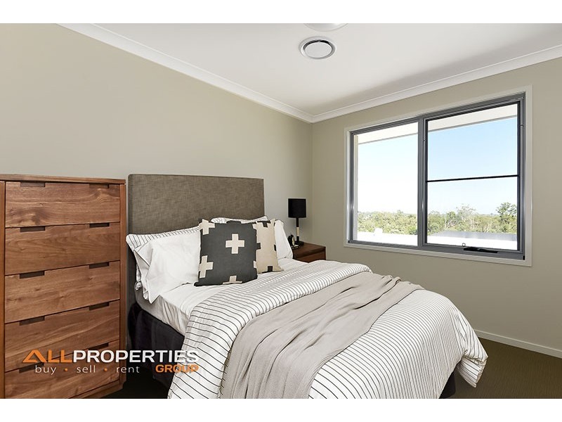 86 Finch Parade, Rochedale QLD 4123