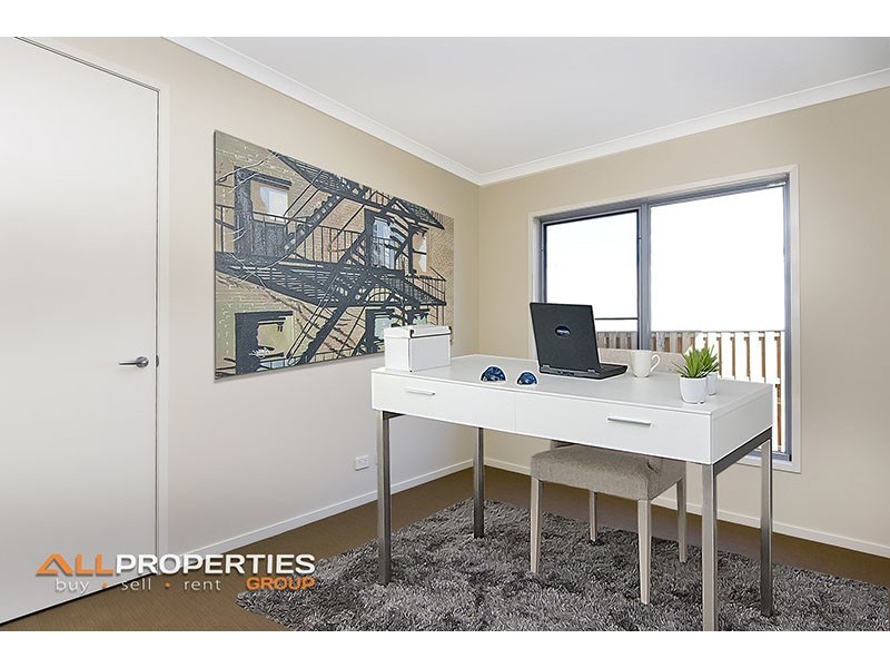86 Finch Parade, Rochedale QLD 4123