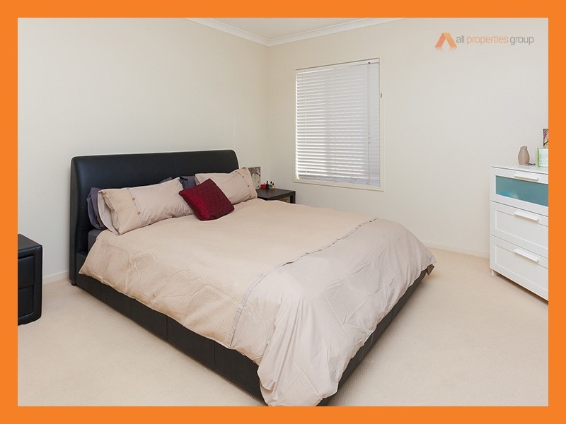 11 Clearpoint Way, Springfield Lakes QLD 4300