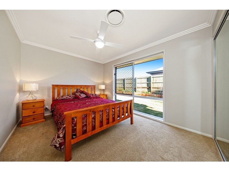 226 Spring st, Middle Ridge QLD 4350