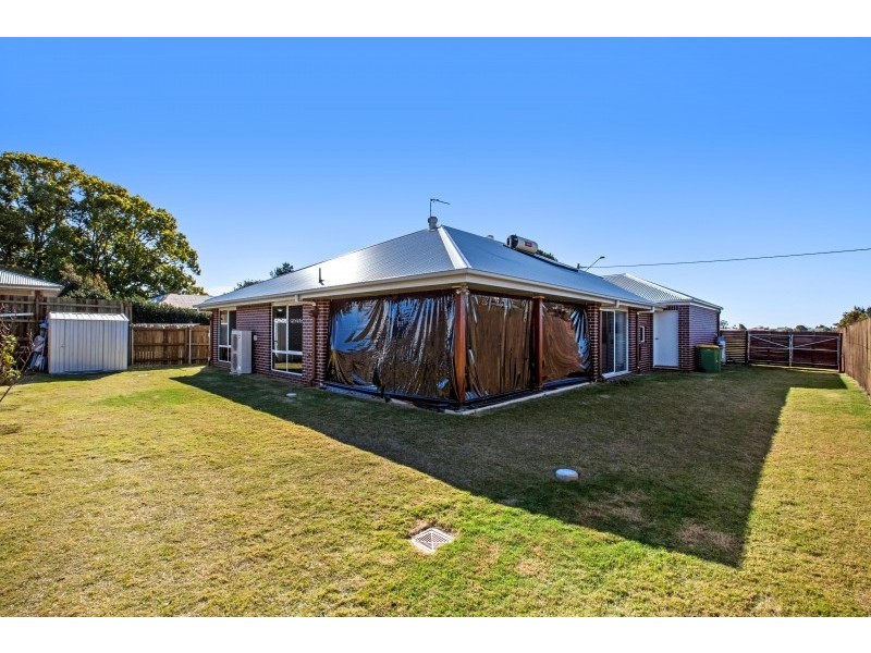 226 Spring st, Middle Ridge QLD 4350