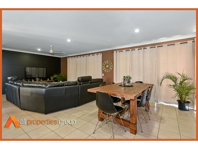 55 Kakadu Street, Parkinson QLD 4115