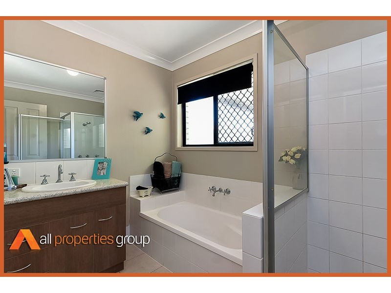 55 Kakadu Street, Parkinson QLD 4115