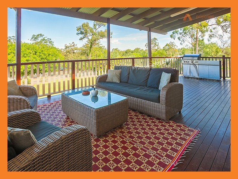 8 Firetail Court, Greenbank QLD 4124