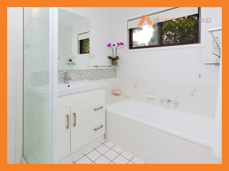 209 Chambers Flat Road, Crestmead QLD 4132