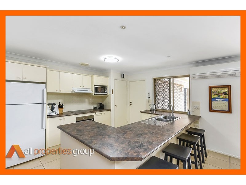 19 Glenlee Place, Parkinson QLD 4115