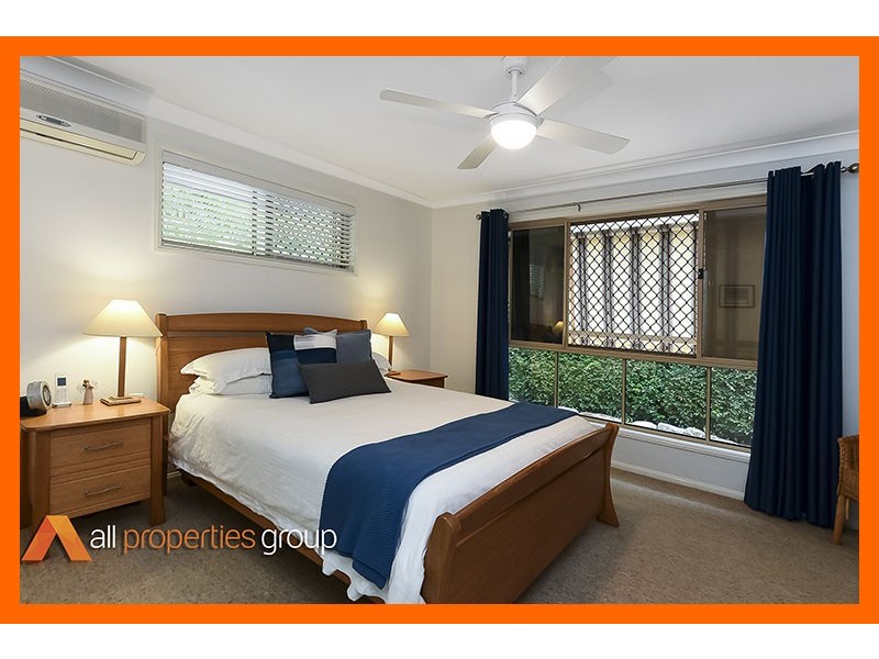 19 Glenlee Place, Parkinson QLD 4115