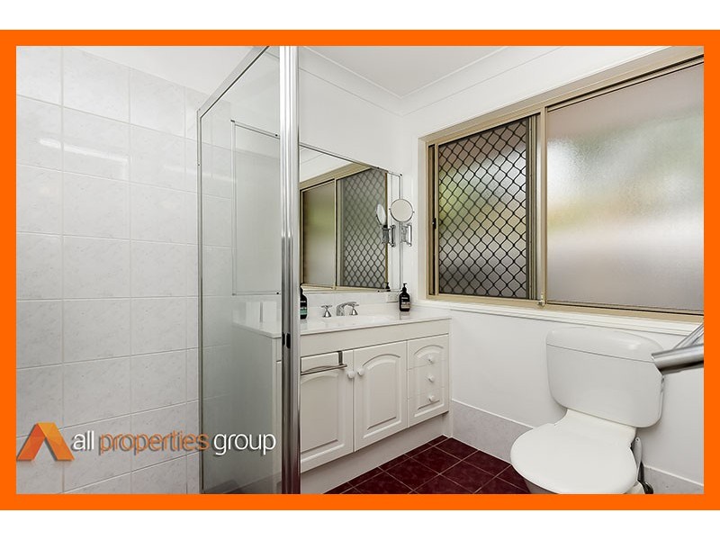 19 Glenlee Place, Parkinson QLD 4115