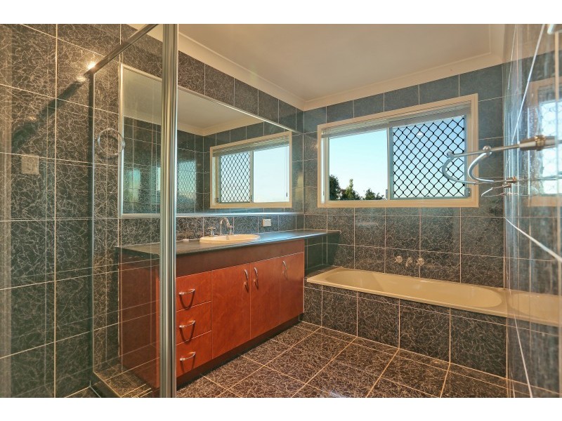 42 Leelaben Place, Eight Mile Plains QLD 4113