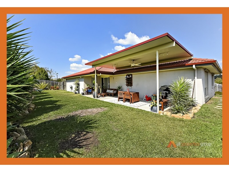 8 RAINBOW CT, Regents Park QLD 4118