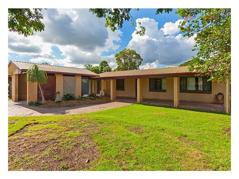 27 Whitcomb Street, Hillcrest QLD 4118