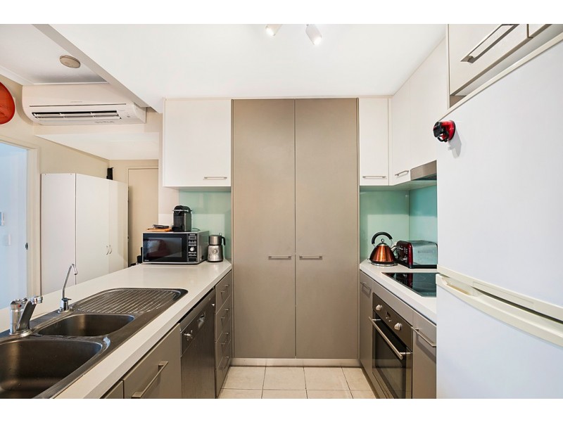 319 532-542 Ruthven st, Toowoomba City QLD 4350