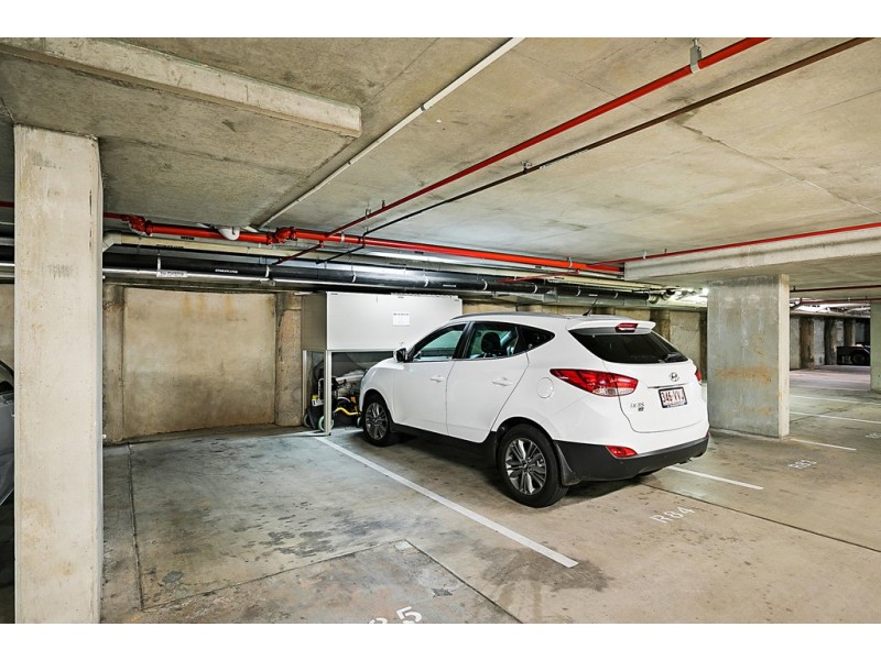 319 532-542 Ruthven st, Toowoomba City QLD 4350