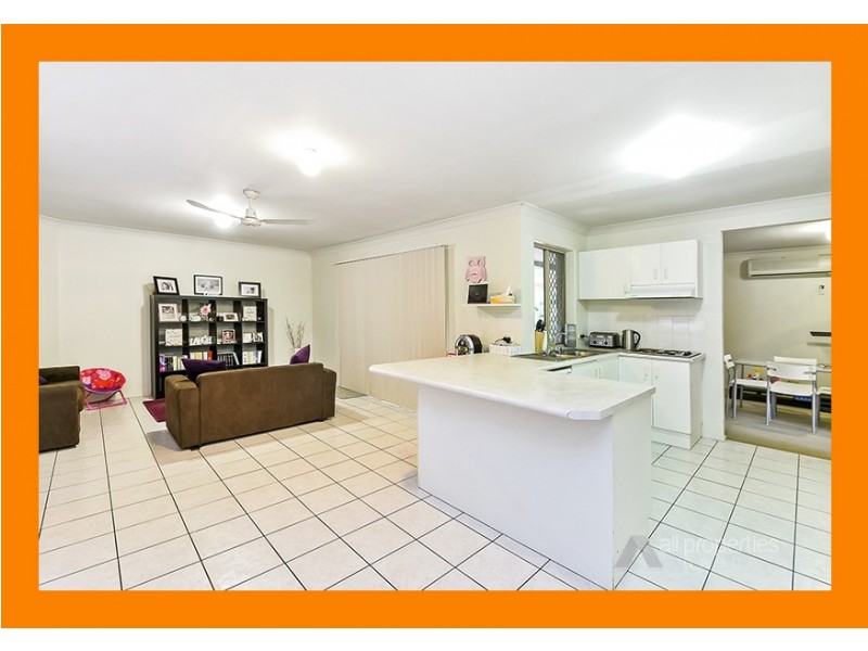 8 Housman Place, Calamvale QLD 4116
