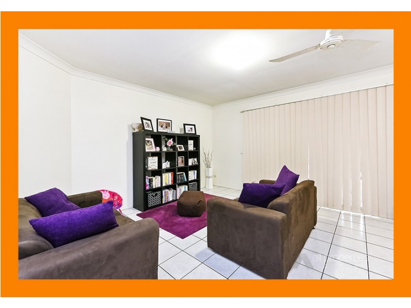 8 Housman Place, Calamvale QLD 4116