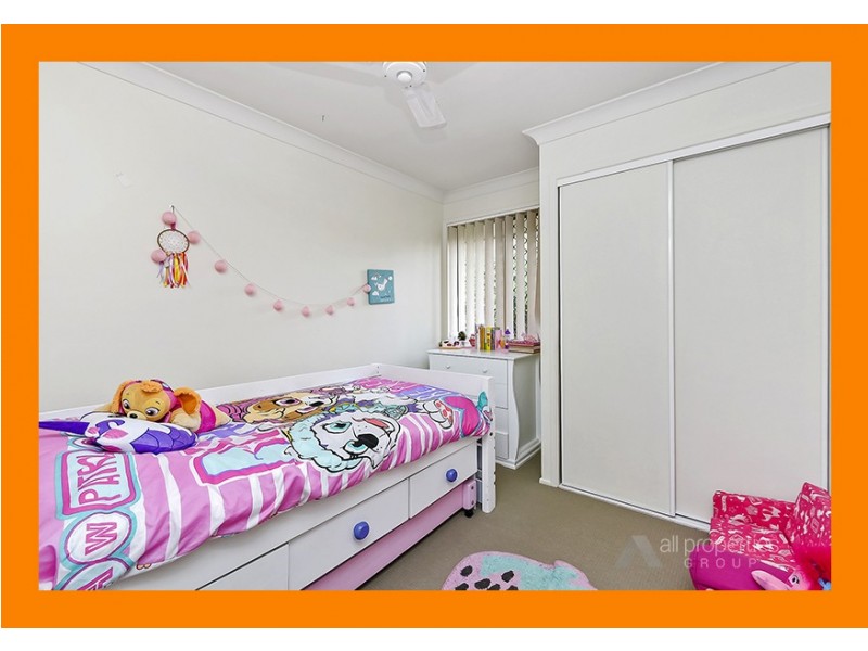 8 Housman Place, Calamvale QLD 4116