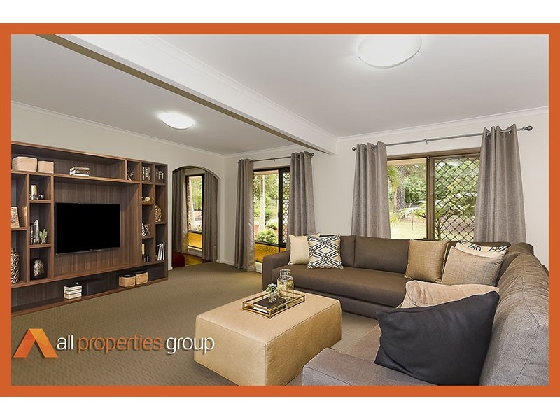 31 Lennons Road, Greenbank QLD 4124