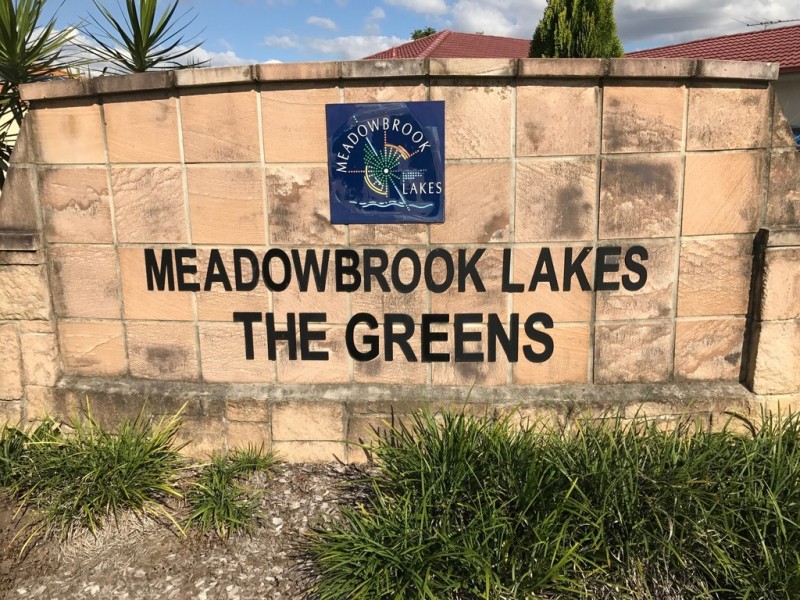 9 Golfgreen Tce, Meadowbrook QLD 4131