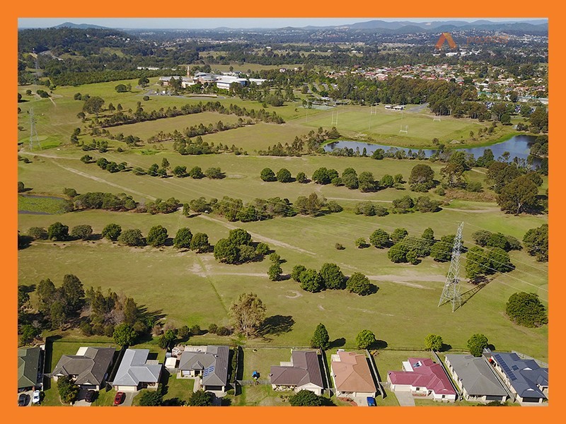 9 Golfgreen Tce, Meadowbrook QLD 4131