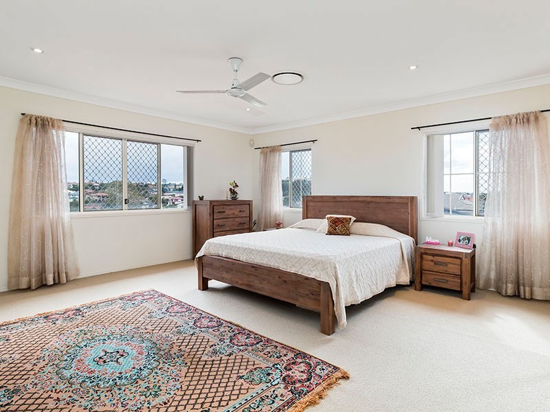 30 Fairmont Crescent, Underwood QLD 4119