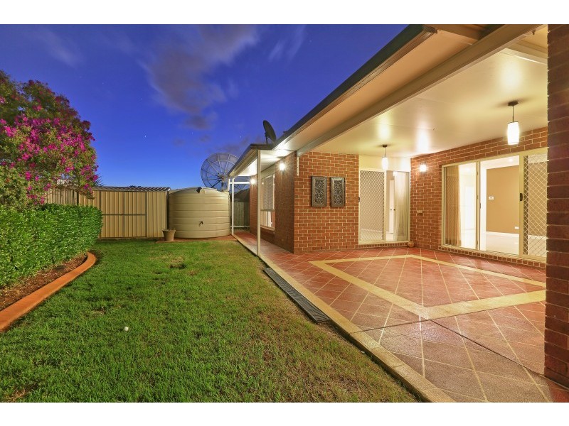 30 Fairmont Crescent, Underwood QLD 4119