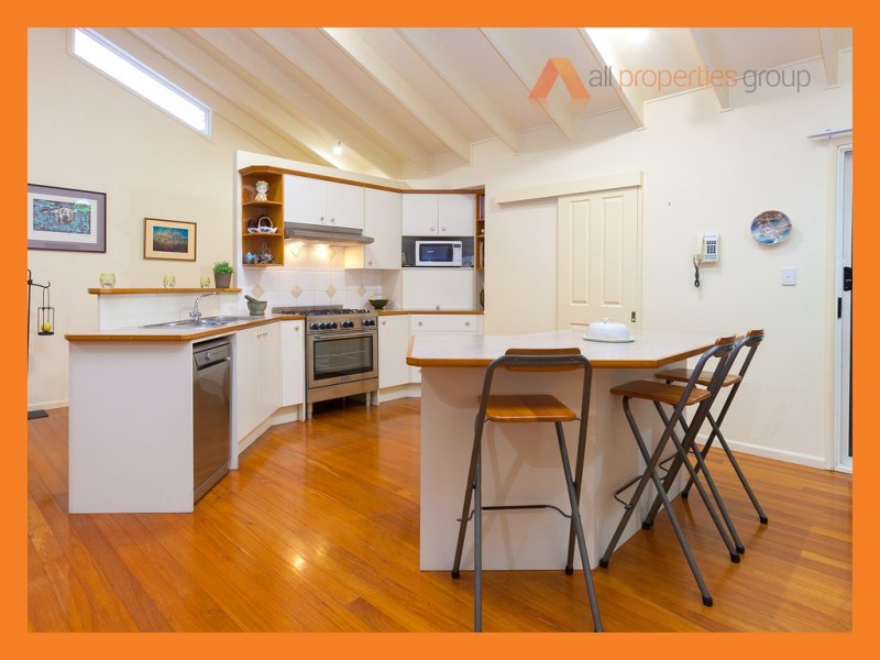 24 Kingfisher Rd, Greenbank QLD 4124