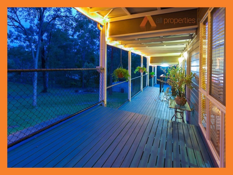 24 Kingfisher Rd, Greenbank QLD 4124