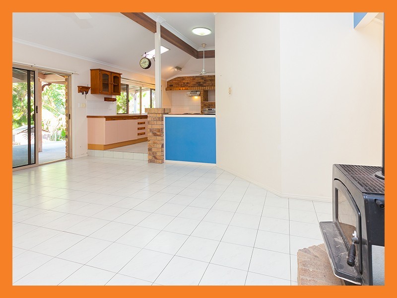 14 Kaiser Drive, Windaroo QLD 4207