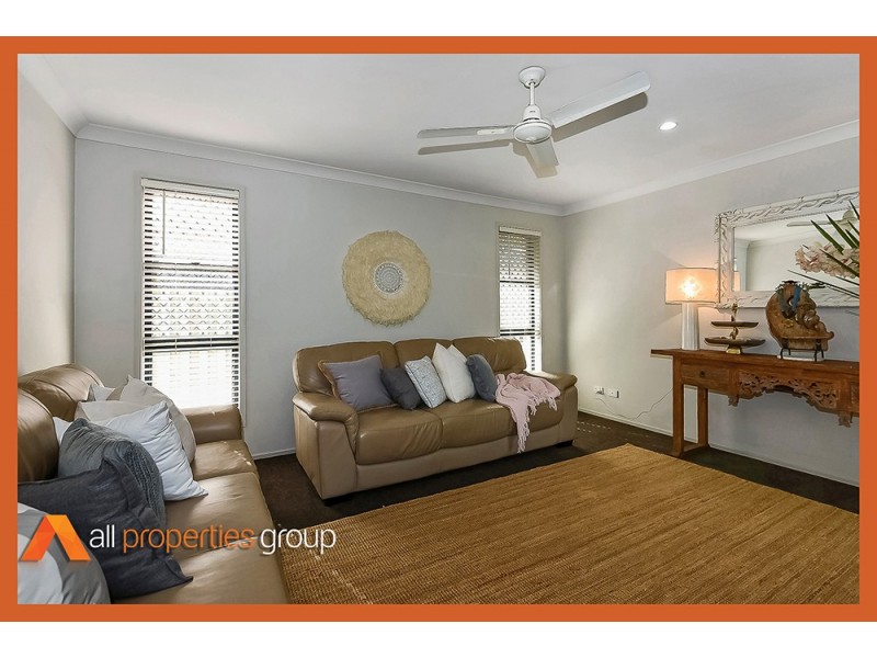 5 Mapelton Circuit, Parkinson QLD 4115