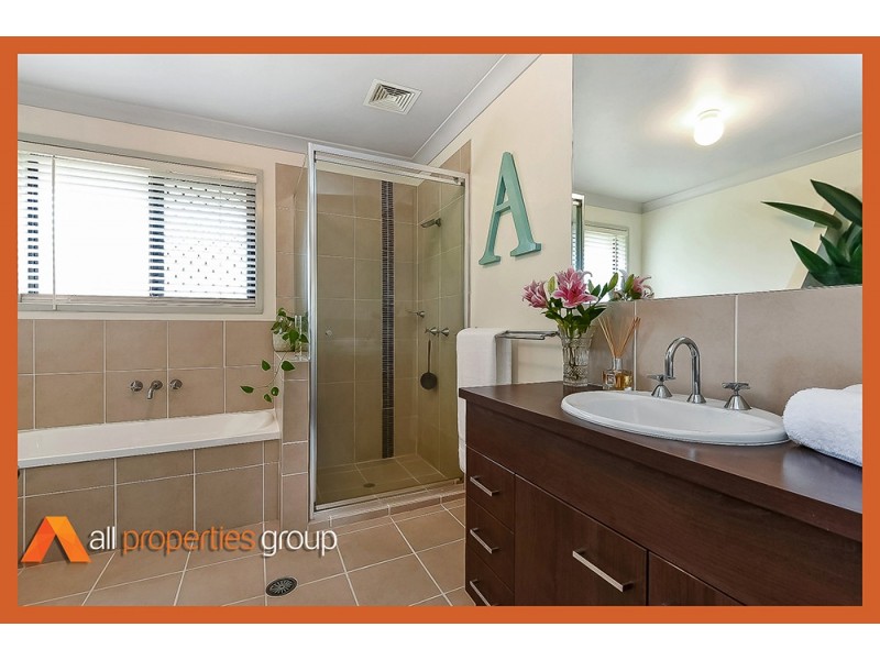 5 Mapelton Circuit, Parkinson QLD 4115