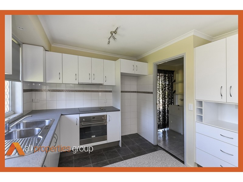 10 Stacey Court, Crestmead QLD 4132