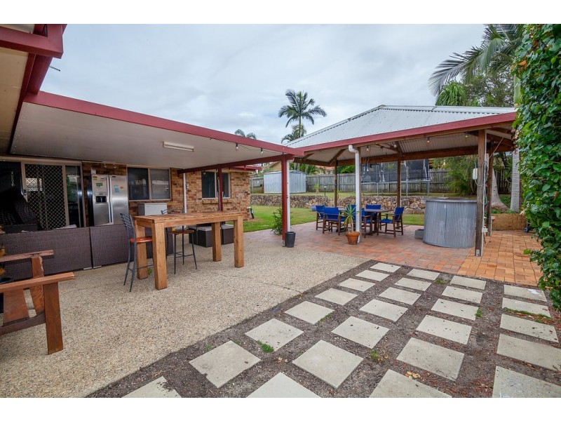 27 VIROSA CT, Regents Park QLD 4118