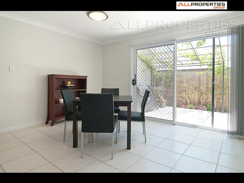 16 Barrington Street, Springfield Lakes QLD 4300
