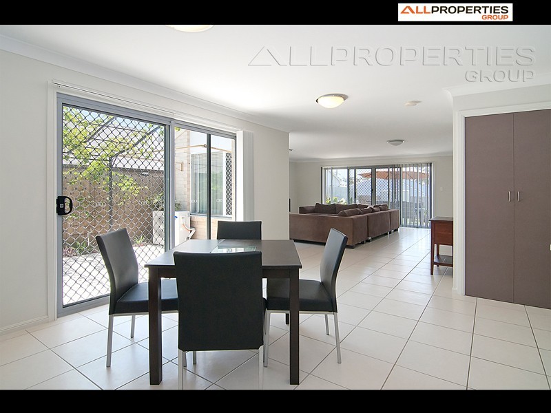 16 Barrington Street, Springfield Lakes QLD 4300