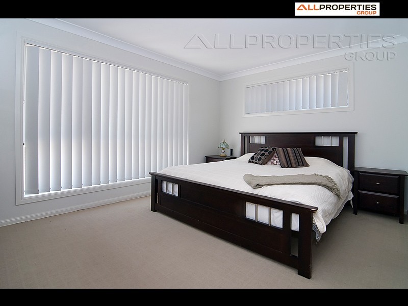 16 Barrington Street, Springfield Lakes QLD 4300
