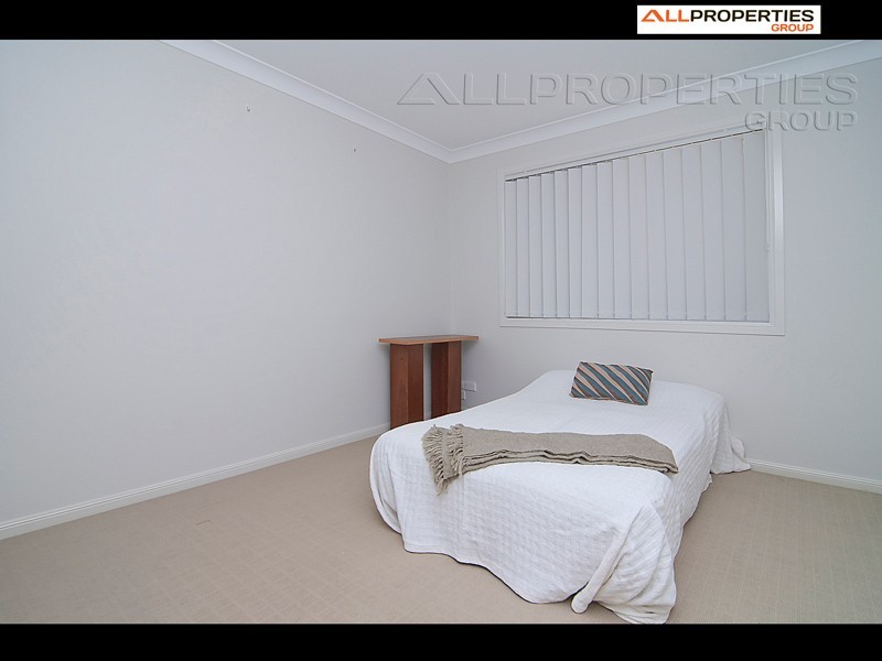 16 Barrington Street, Springfield Lakes QLD 4300