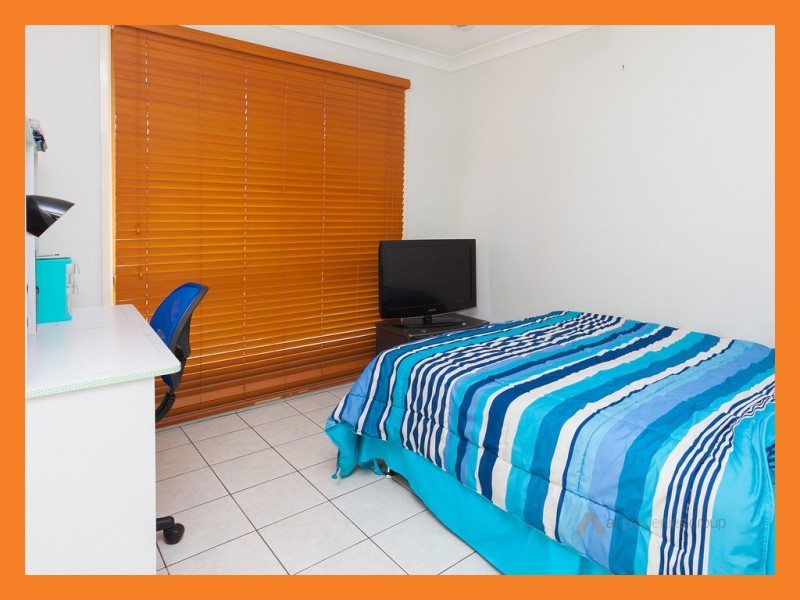 18 Curzon Street, Browns Plains QLD 4118