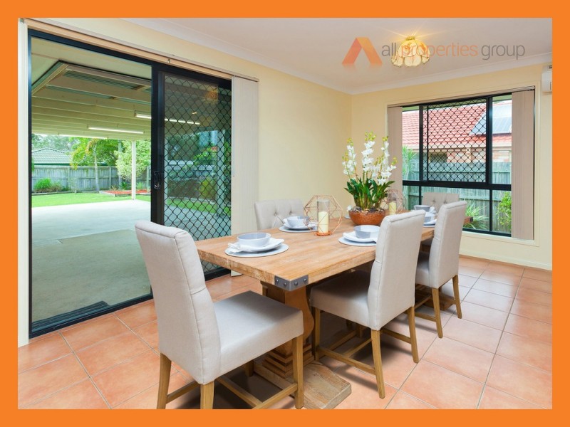 18 HALDHAM CRES, Regents Park QLD 4118