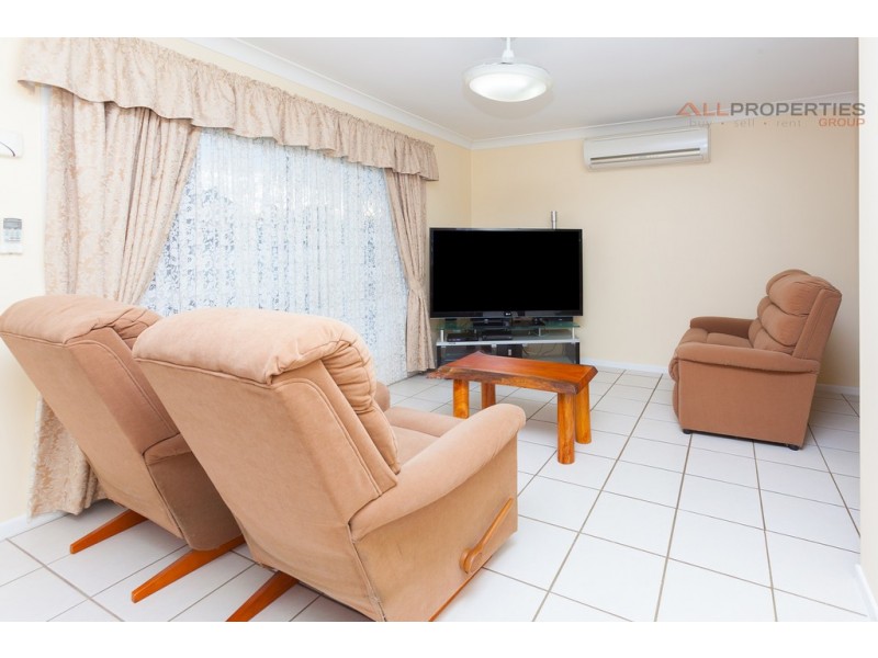 49 Hickory Street, Marsden QLD 4132