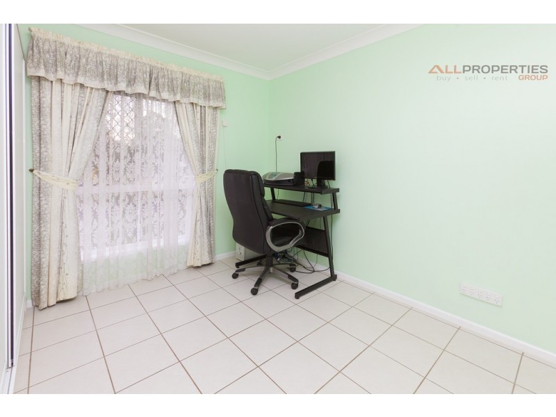 49 Hickory Street, Marsden QLD 4132