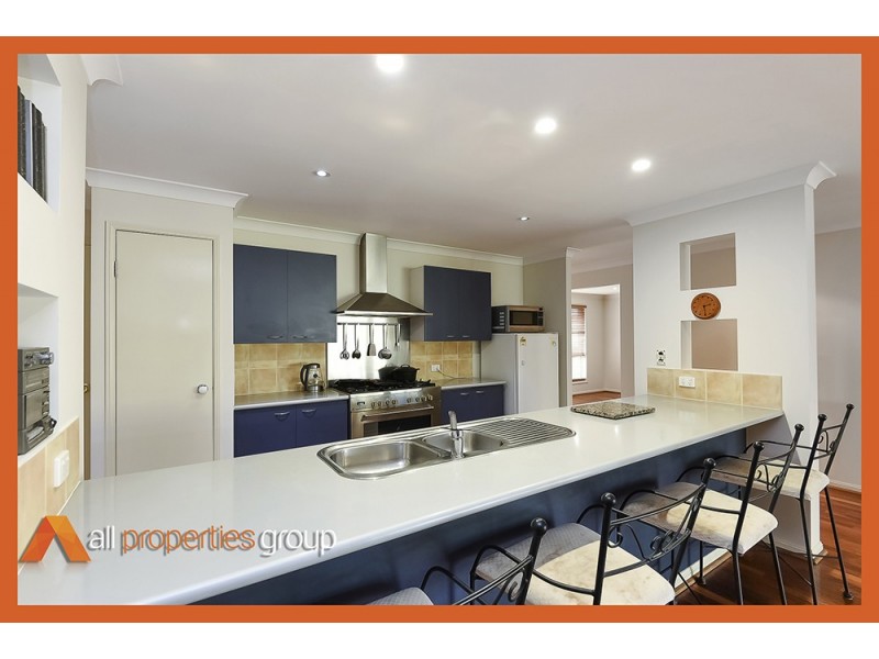 16 Glenlee Place, Parkinson QLD 4115