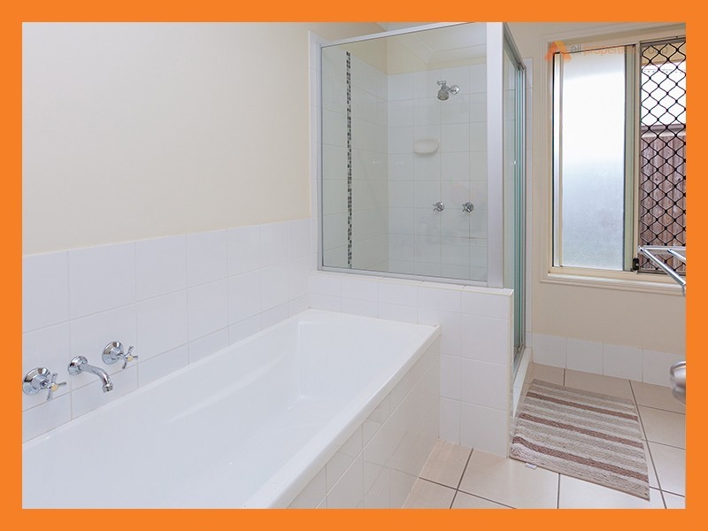 26 Juniper St, Heathwood QLD 4110