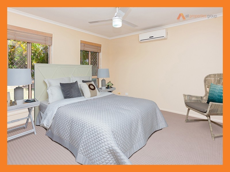 8 Branxton Place, Parkinson QLD 4115