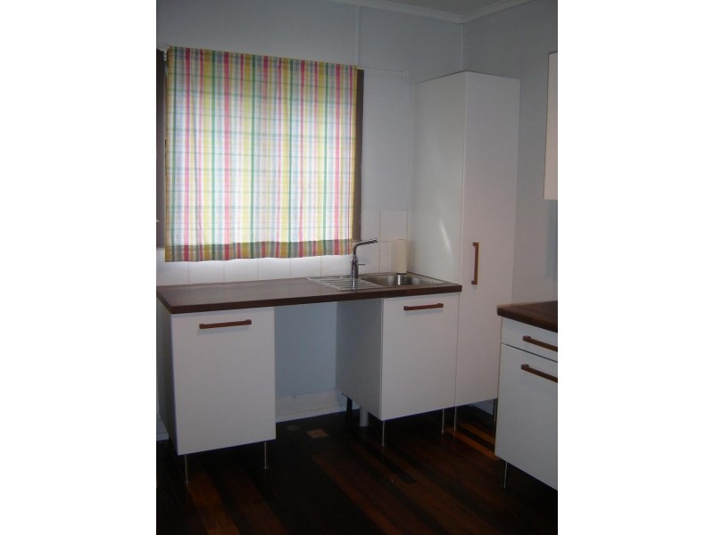80 Addison Road, Camira QLD 4300