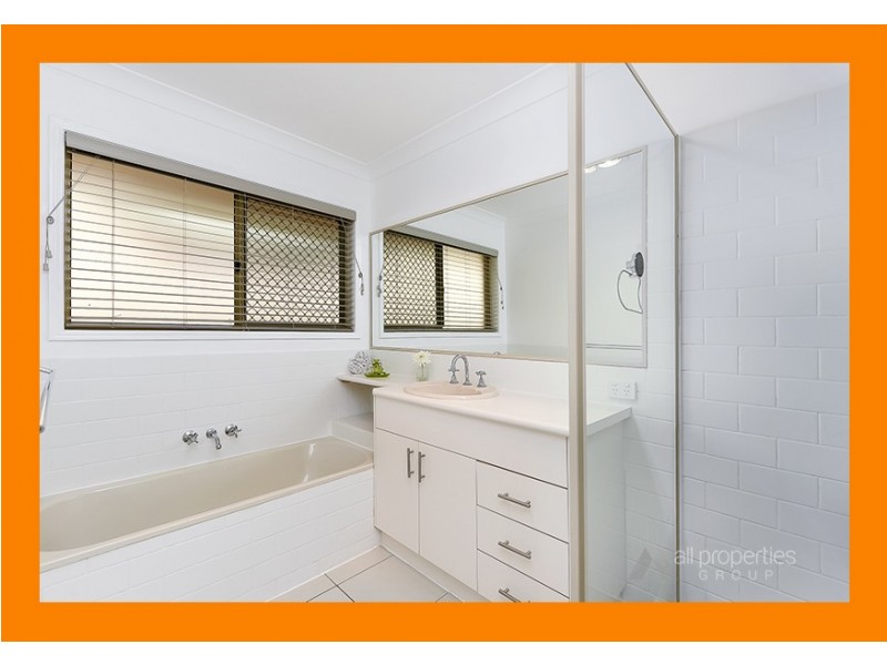 18 Huon Place, Forest Lake QLD 4078