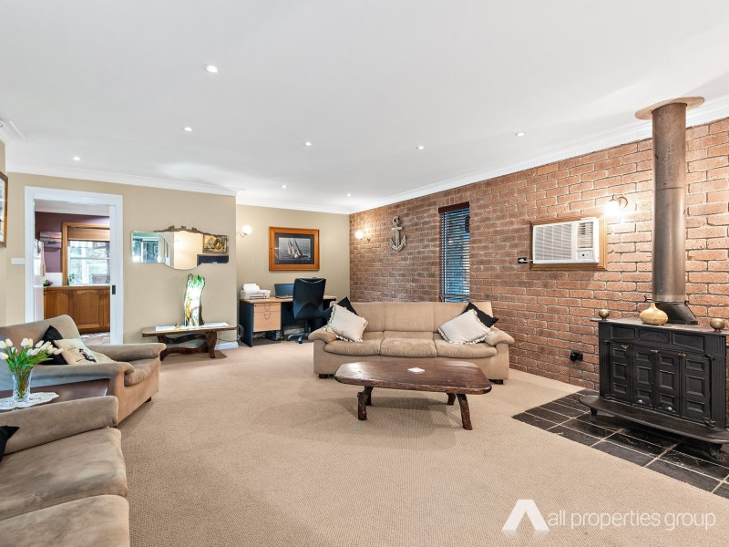 22-24 Broadsword Court, Forestdale QLD 4118