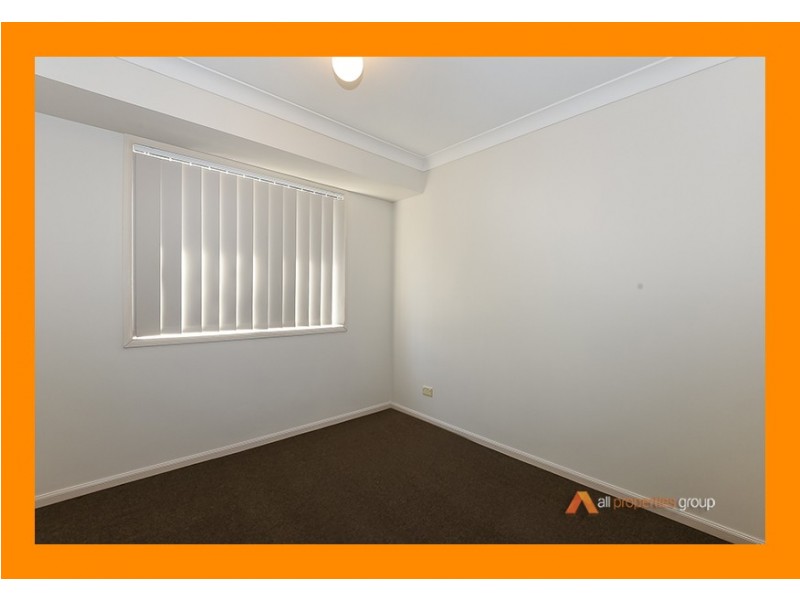 33 Laricina Circuit, Forest Lake QLD 4078