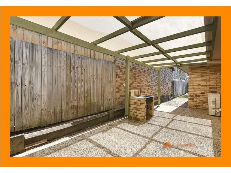 33 Laricina Circuit, Forest Lake QLD 4078