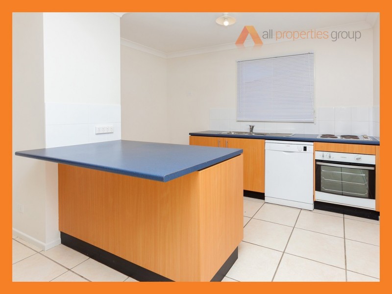 3 MINT GROVE, Regents Park QLD 4118